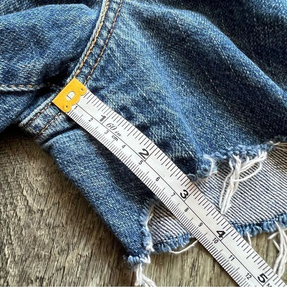 Levi's 550 Relaxed Fit Cutoff Denim Jean Shorts Classic Blue Distressed Frayed - Picture 7 of 10